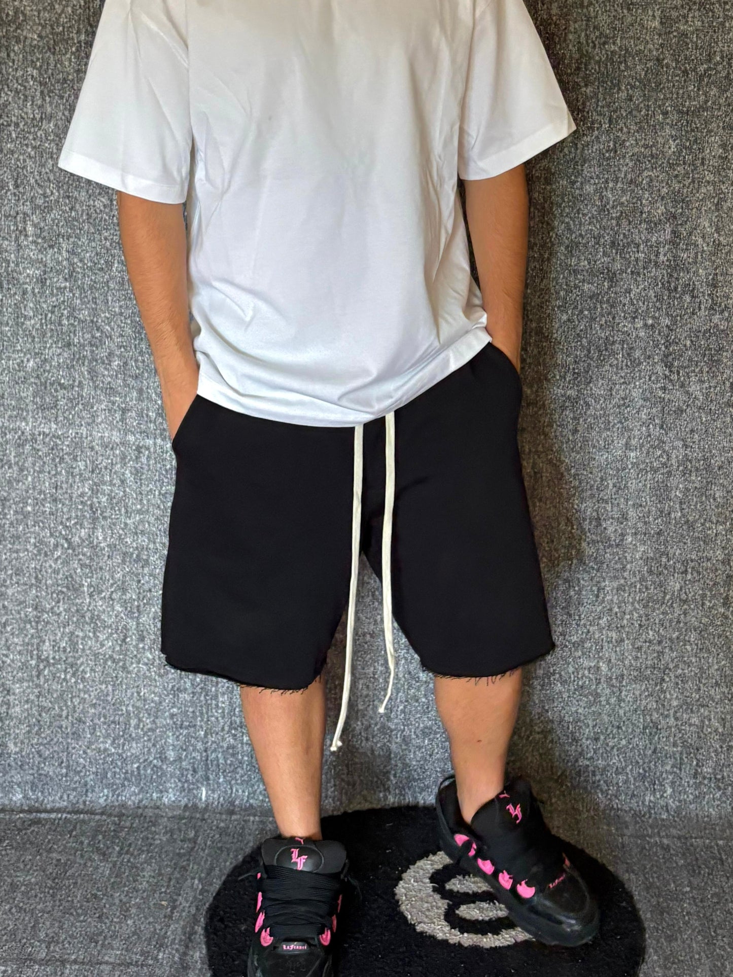 PANTALONE CORTO IN TUTA NERO