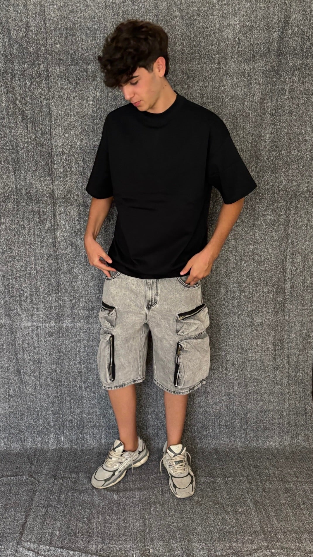 MAGLIA NERA OVER MOD 2