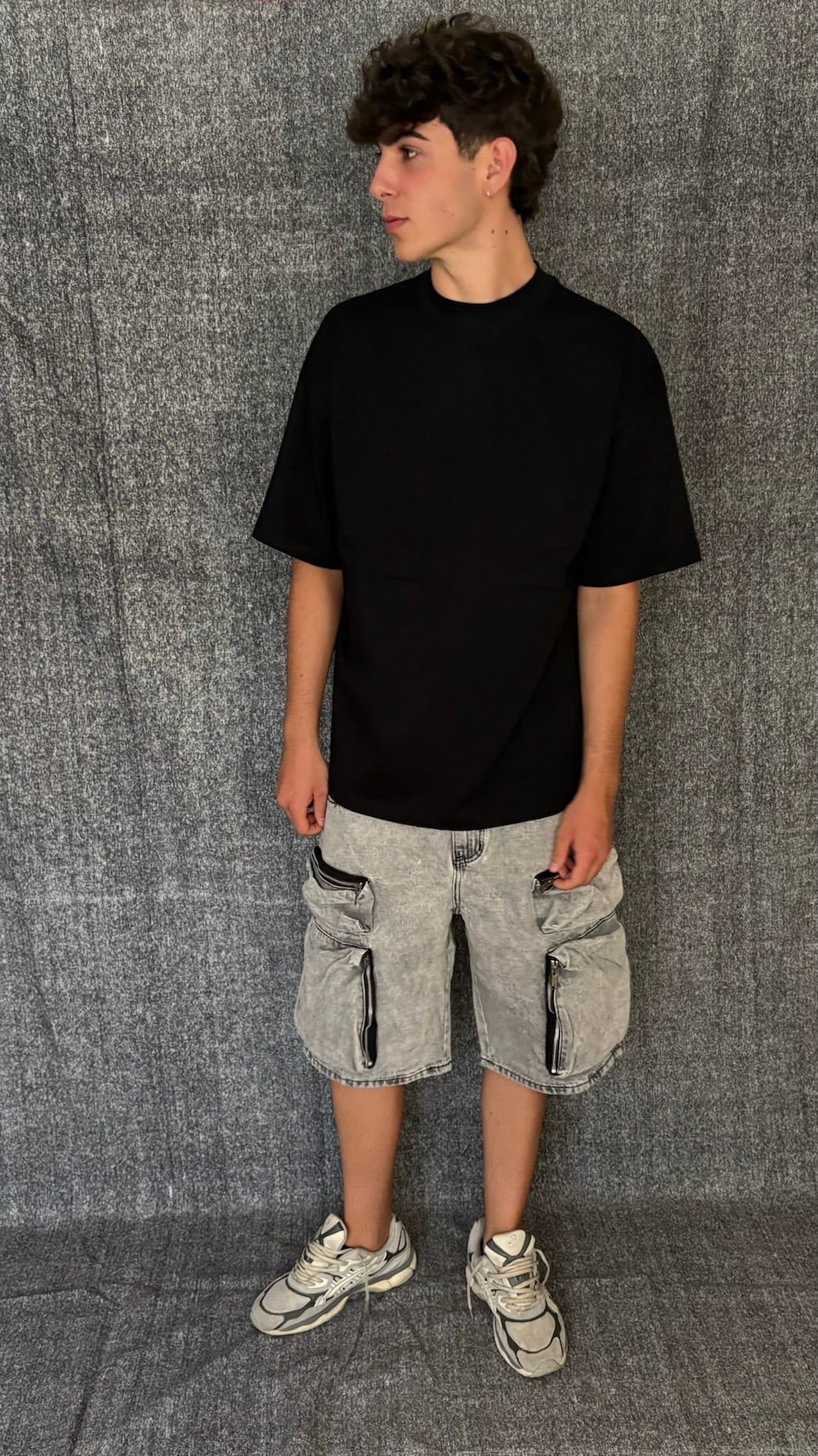 MAGLIA NERA OVER MOD 2