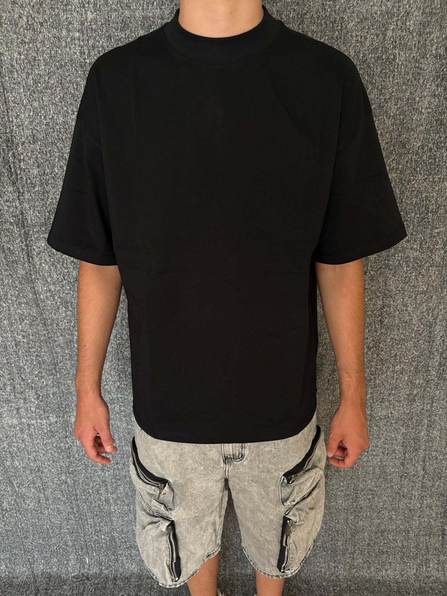MAGLIA NERA OVER MOD 2