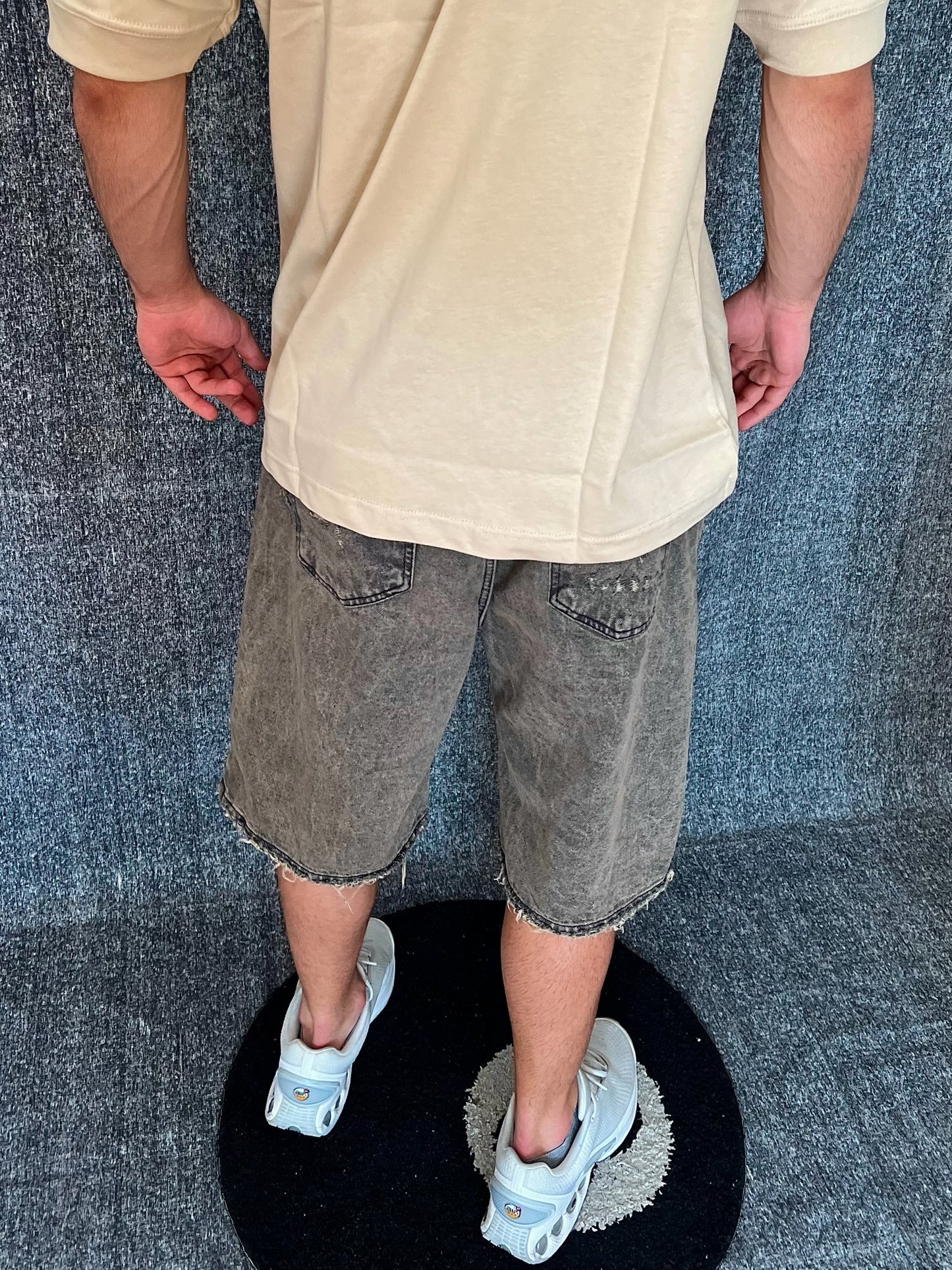 JEANS CORTO STRAPPATO